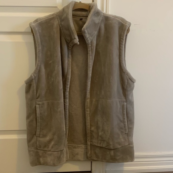 Muji vest with camp fleece - Picture 2 of 6